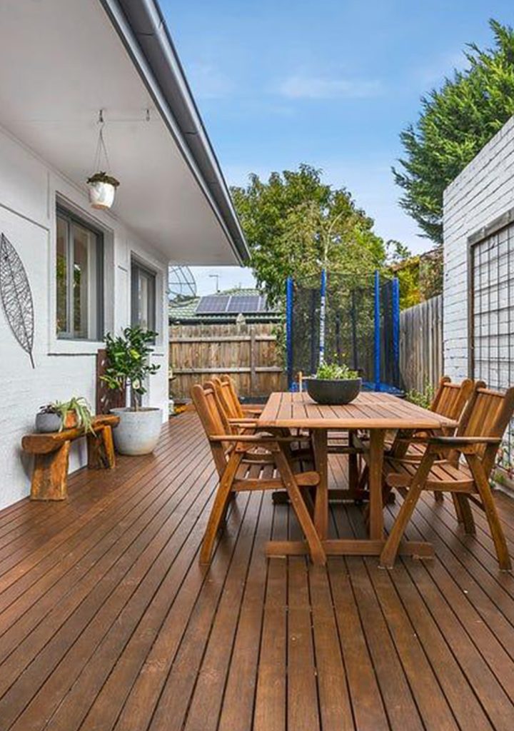 Deck and Fence Painting or Staining Melbourne